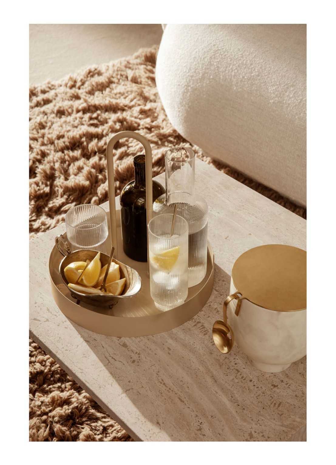 ferm LIVING Grib dienblad 28 cm - voorkant 2 beige
