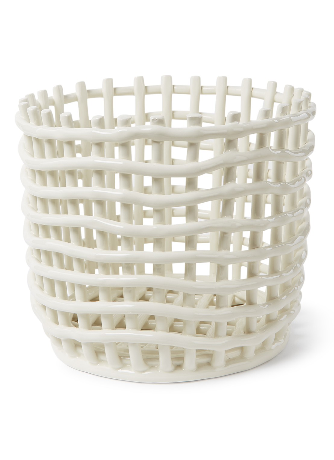 ferm LIVING Mand L van keramiek 22 cm - voorkant gebroken wit