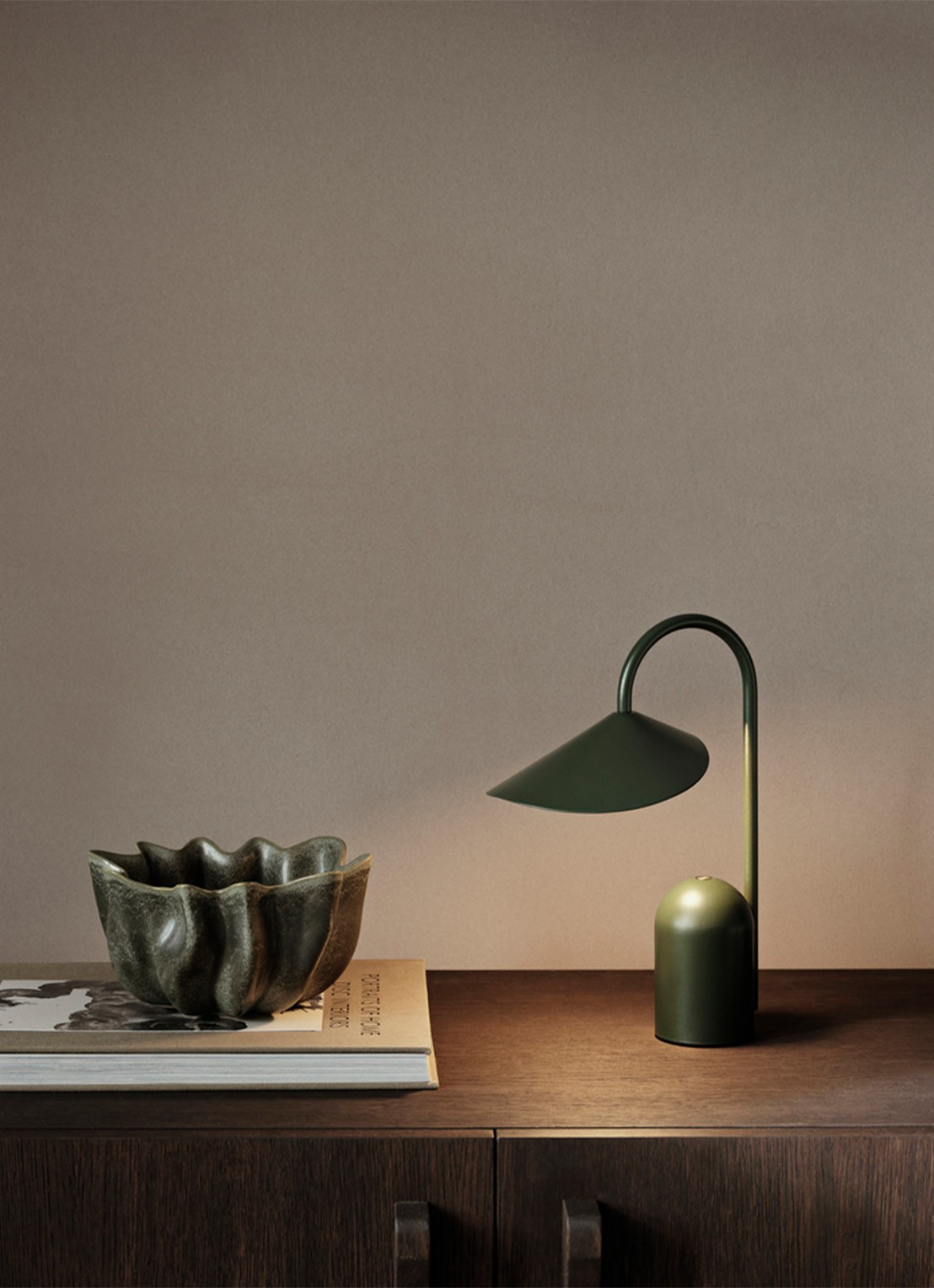 ferm LIVING Nium schaal ø22 cm - voorkant 2 groen