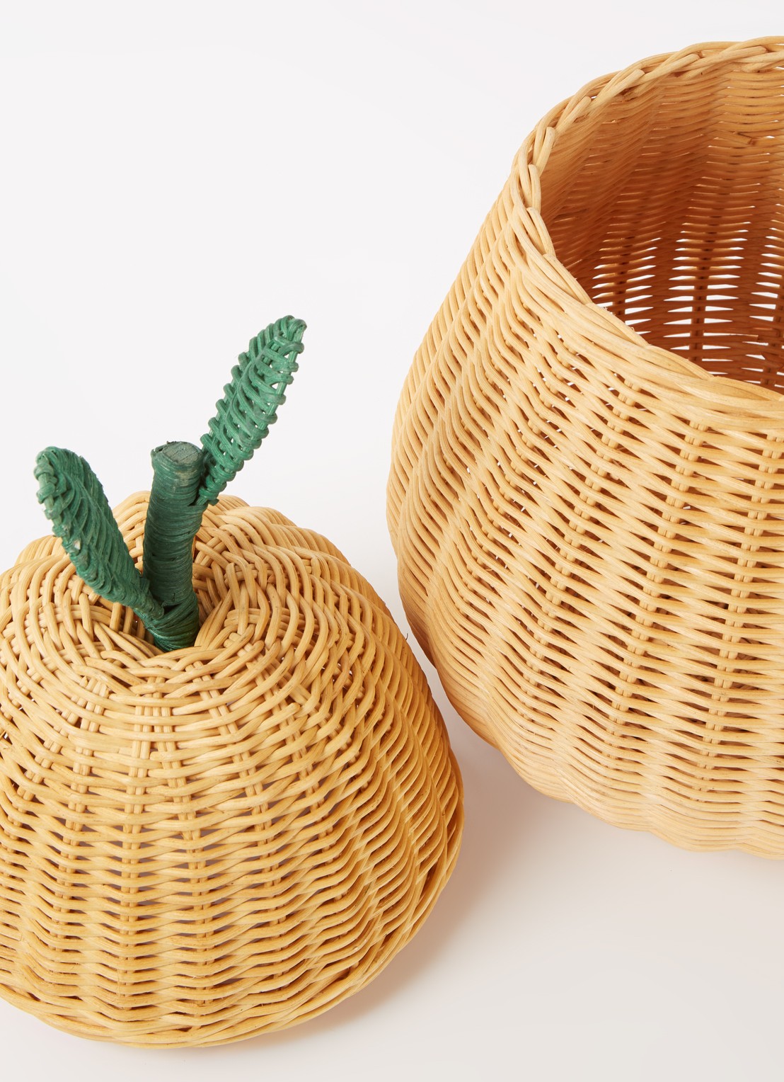 ferm LIVING Pear Large opbergmand 59 cm - detail 2 lichtoranje