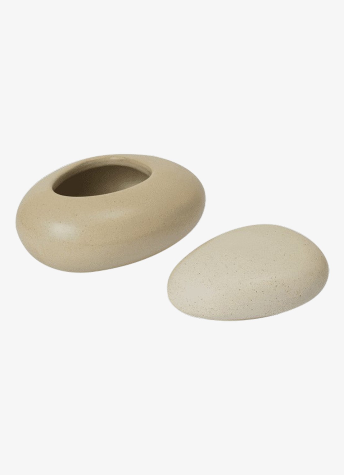 ferm LIVING Pebble Medium opbergdoos 12 x 16 cm - voorkant 2 beige