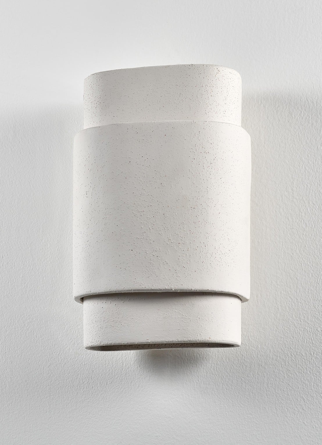 ferm LIVING Pierre wandlamp - voorkant 2 beige