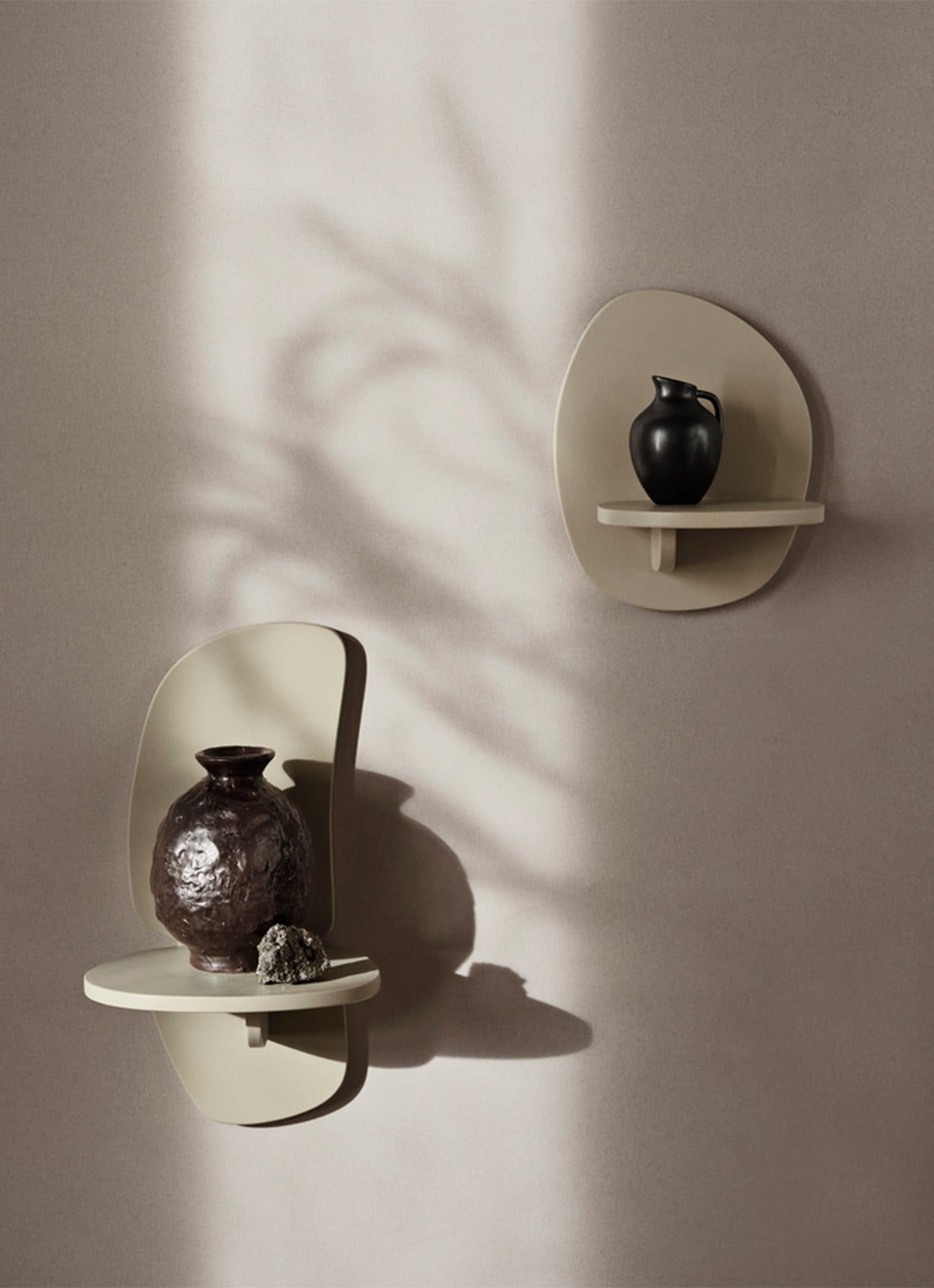 ferm LIVING Pilu wandelement S 25 cm - voorkant 2 taupe