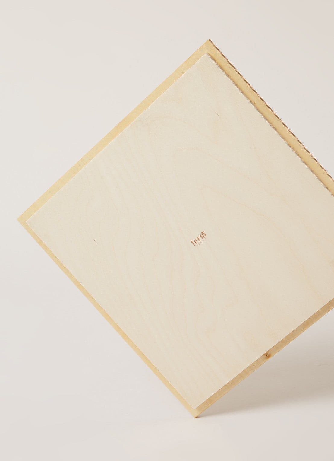 ferm LIVING Plant Box tray van hout 26 x 26 cm - detail lichtbruin