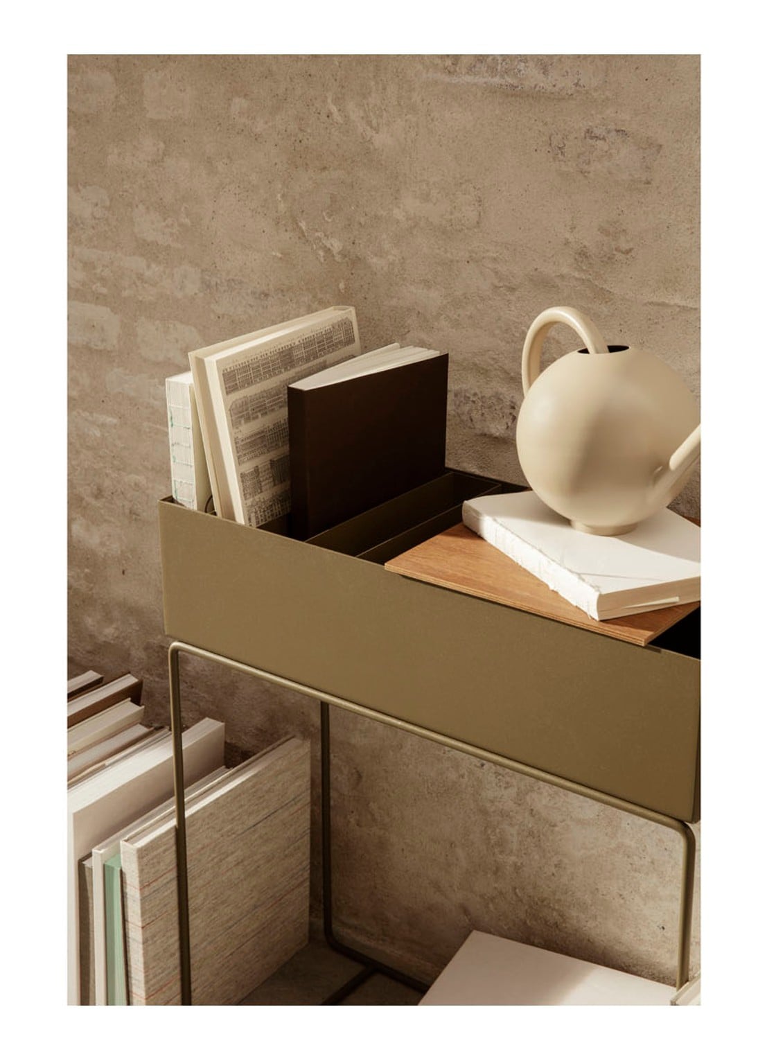 ferm LIVING Plant Box tray van hout 26 x 26 cm - voorkant 3 lichtbruin