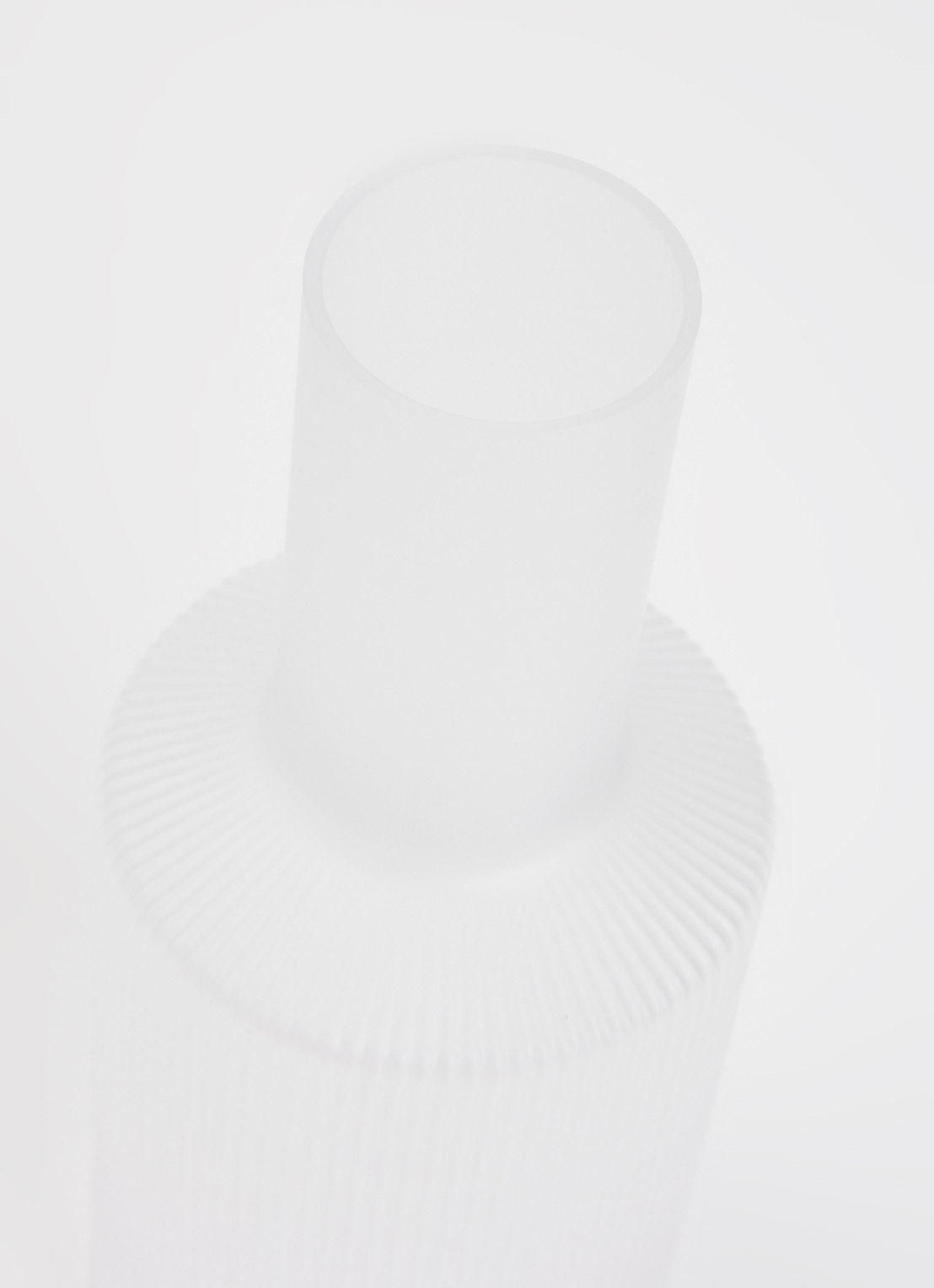 ferm LIVING Ripple karaf 1 liter - voorkant 2 wit