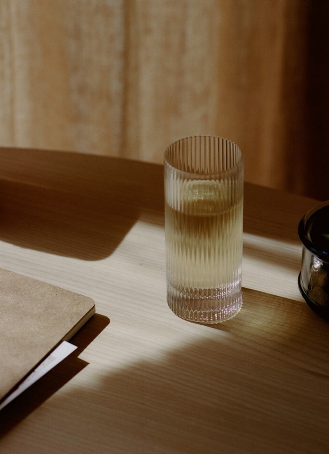 ferm LIVING Ripple longdrinkglas set van 2 - voorkant 2 transparant