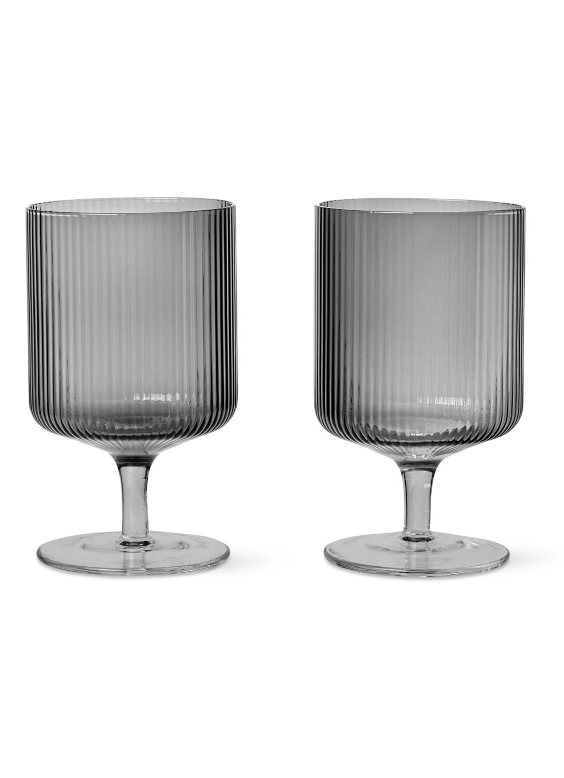 ferm LIVING Ripple wijnglazen set van 2 - voorkant lichtgrijs