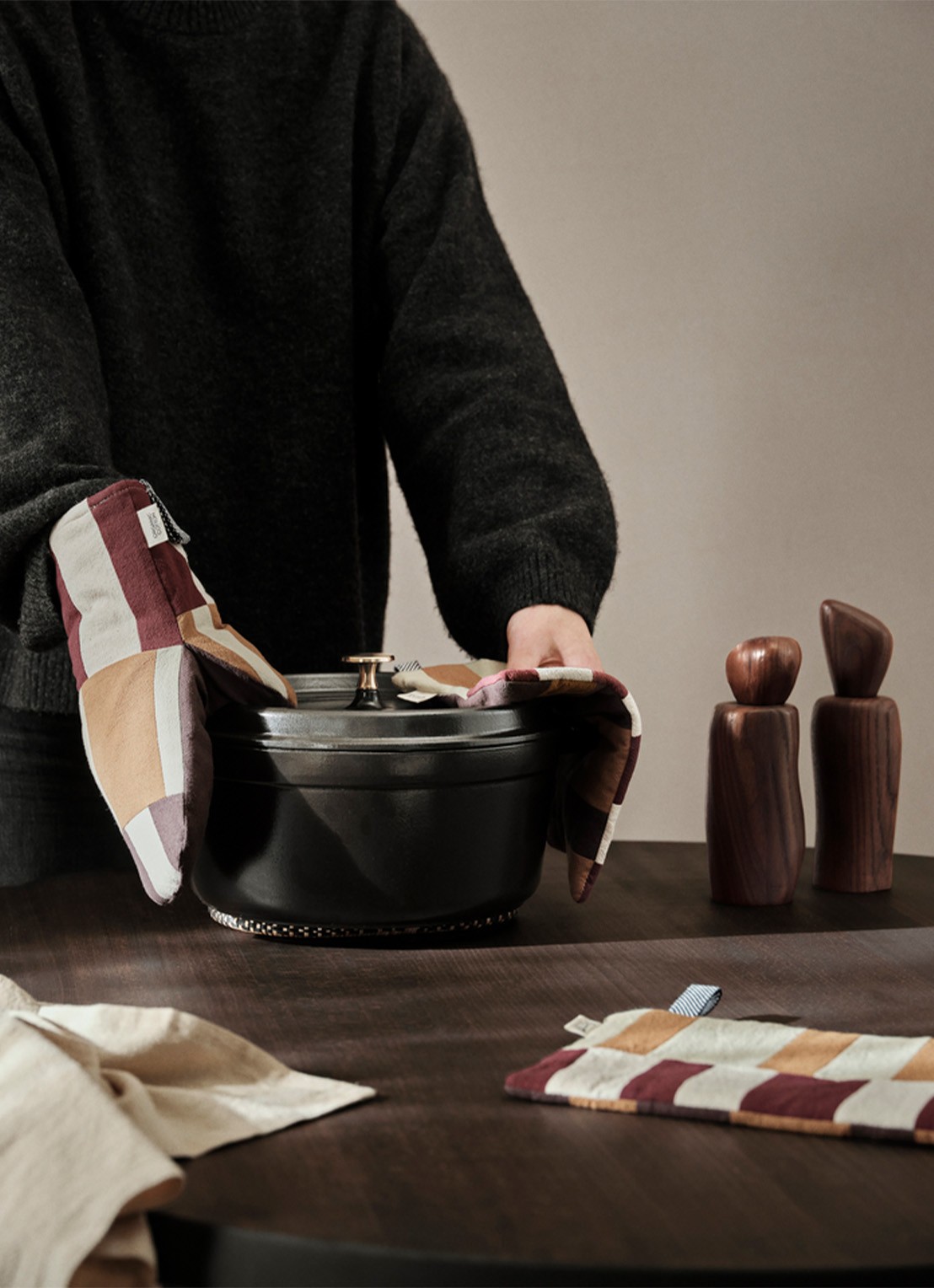 ferm LIVING Section pannenlap set van 2 - achterkant 3 beige