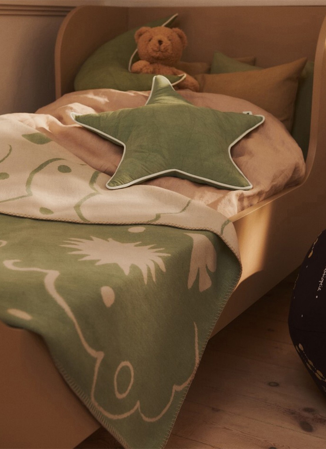 ferm LIVING Skye plaid 120 x 80 cm - detail 6 lindegroen