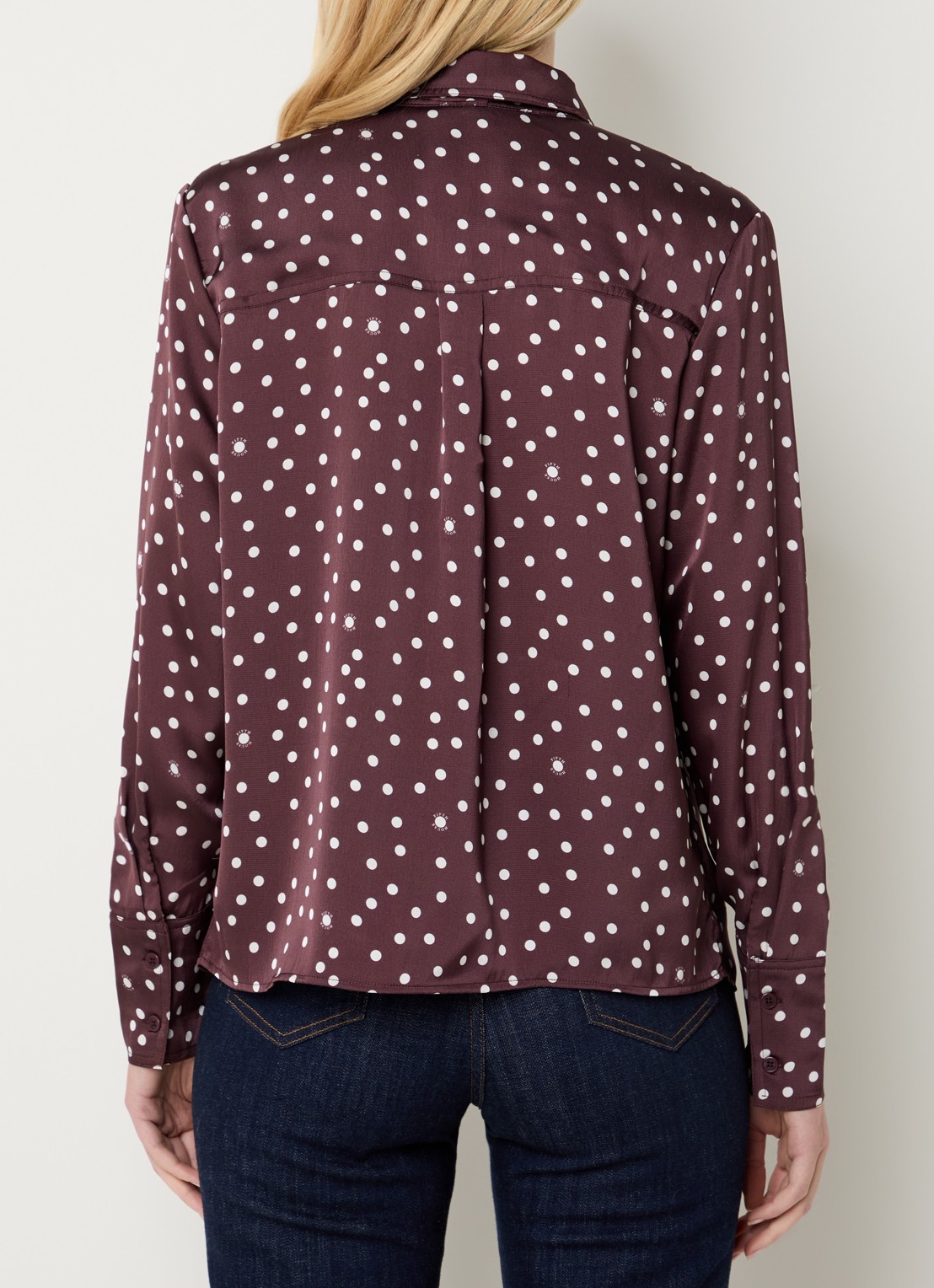 Fifth House Loesy blouse van satijn met stippenprint en afneembare sjaalkraag - achterkant 4 bordeauxrood