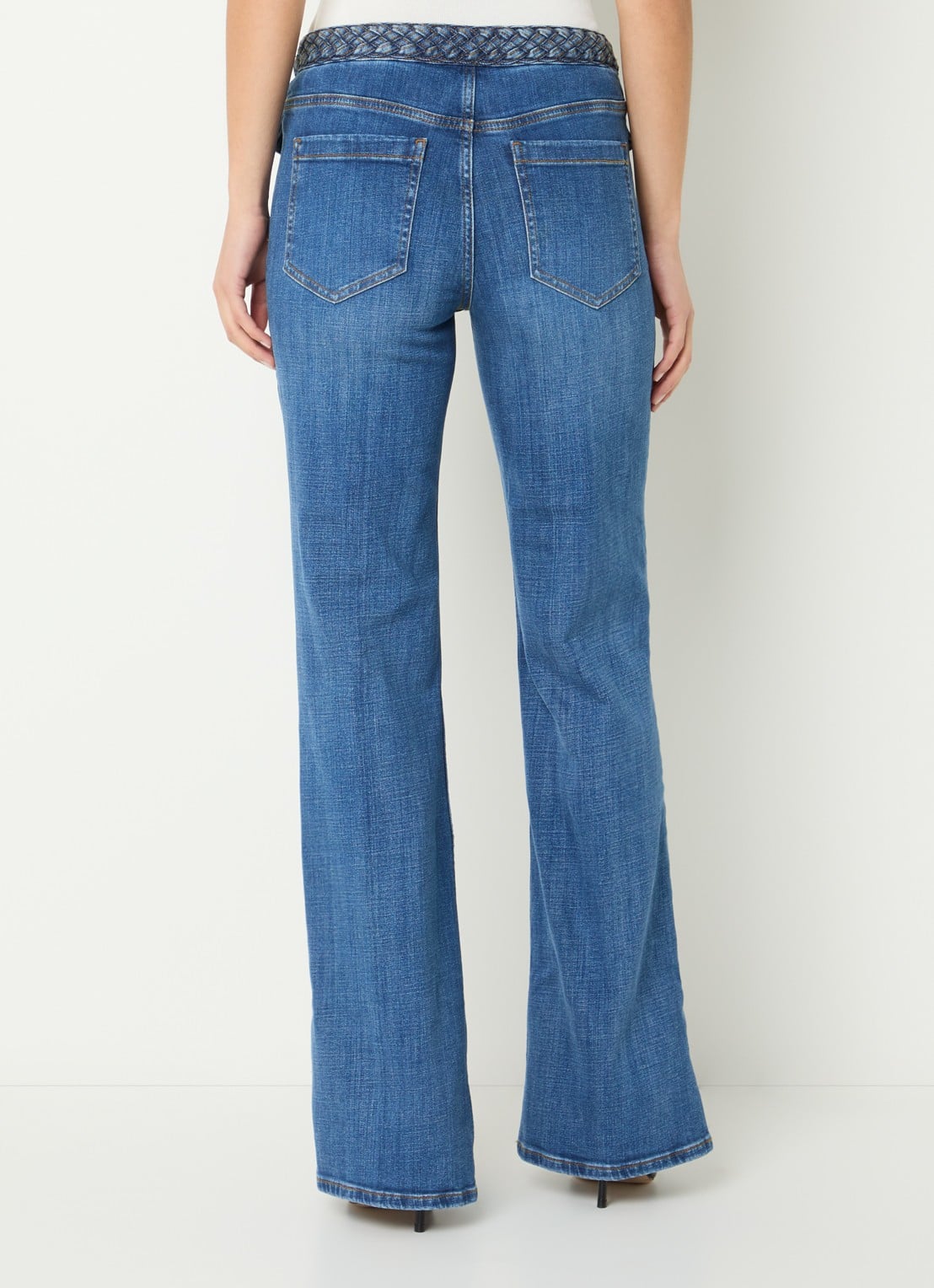 Fifth House Merlin high waist flared jeans met medium wassing - achterkant 4 indigo