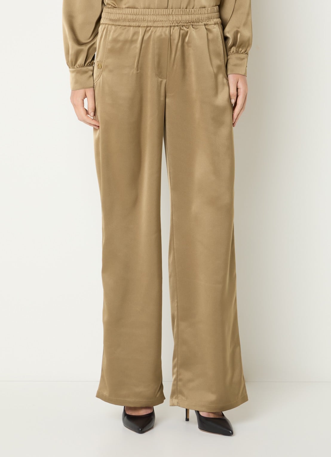 Fifth House Pamplona high waist wide fit pantalon van satijn - detail lichtbruin