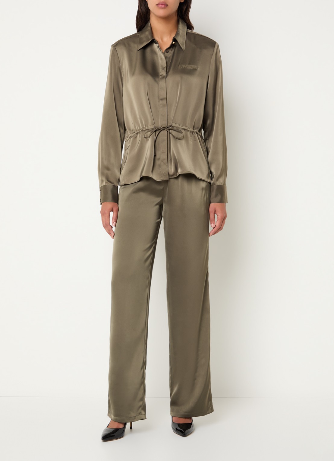 Fifth House Pomeline high waist straight fit pantalon van satijn - voorkant 2 groen