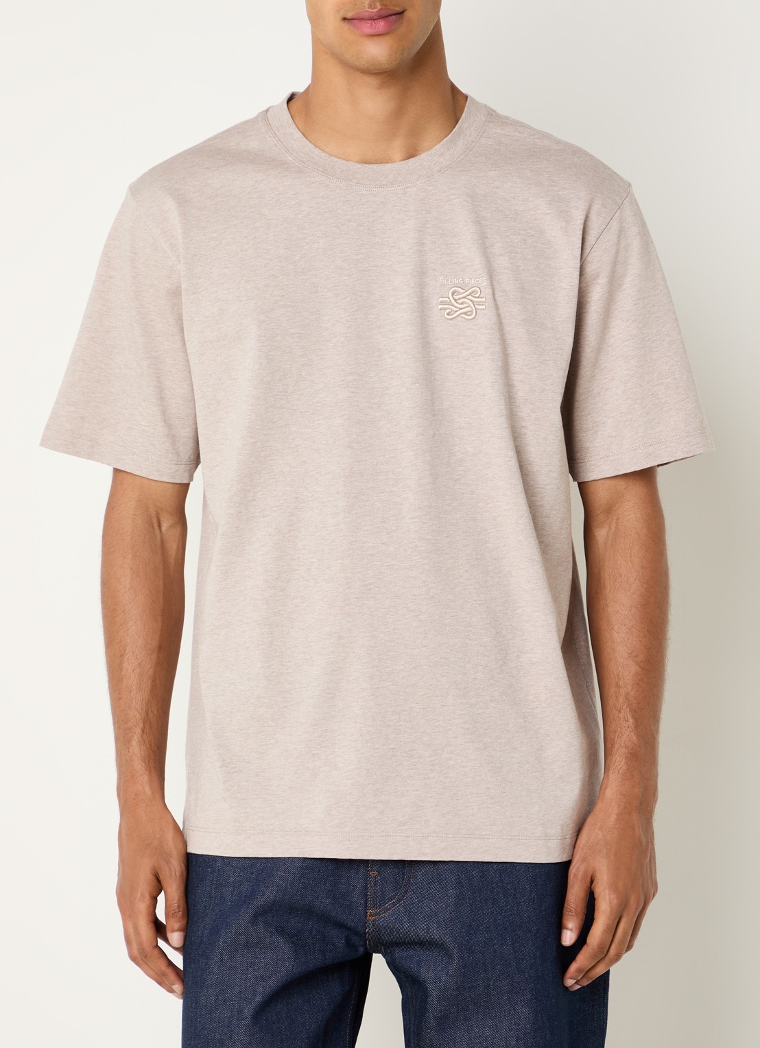 Filling Pieces Embroidered Knot T-shirt met gemêleerd dessin en logoborduring - detail donkerbeige