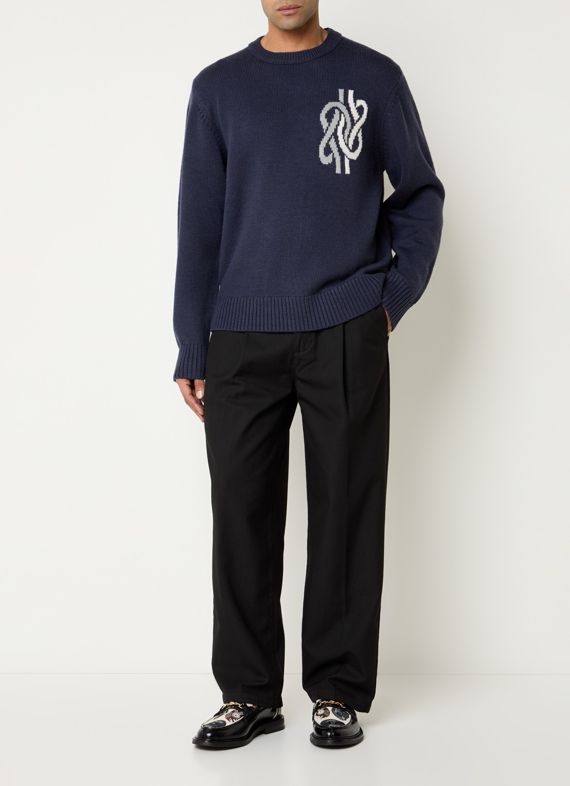Filling Pieces Knot fijngebreide trui in wolblend met ingebreide print - voorkant 2 donkerblauw