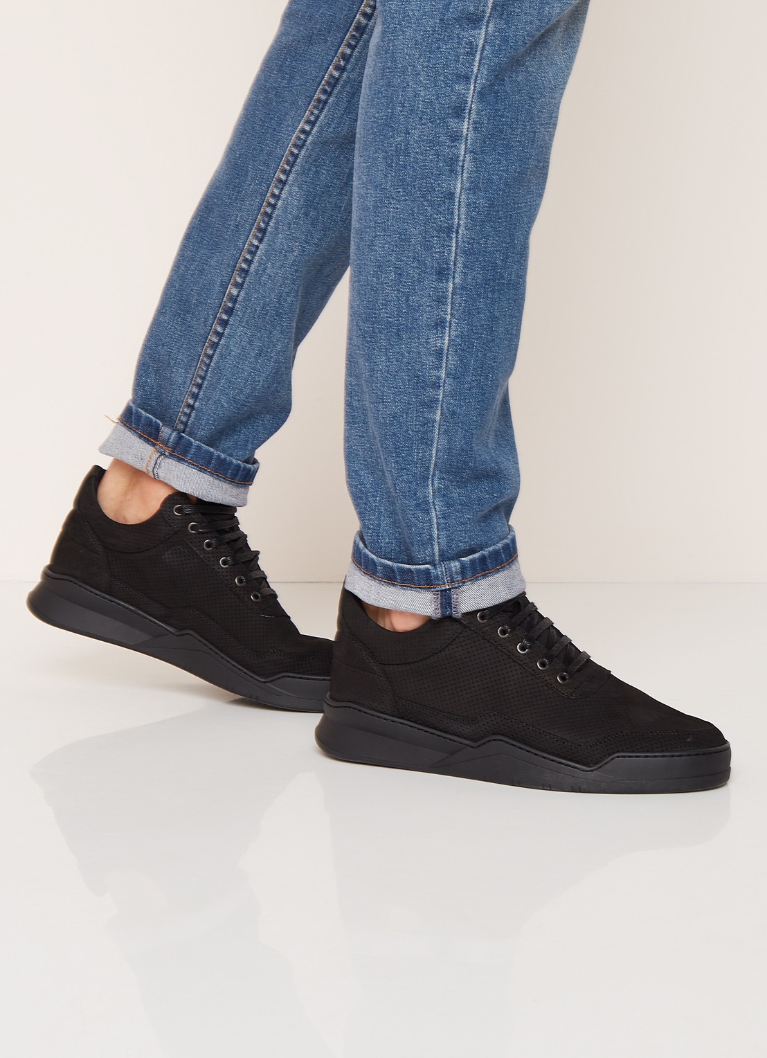 Filling Pieces Low Top Ghost Microlane sneaker van nubuck - voorkant 5 zwart