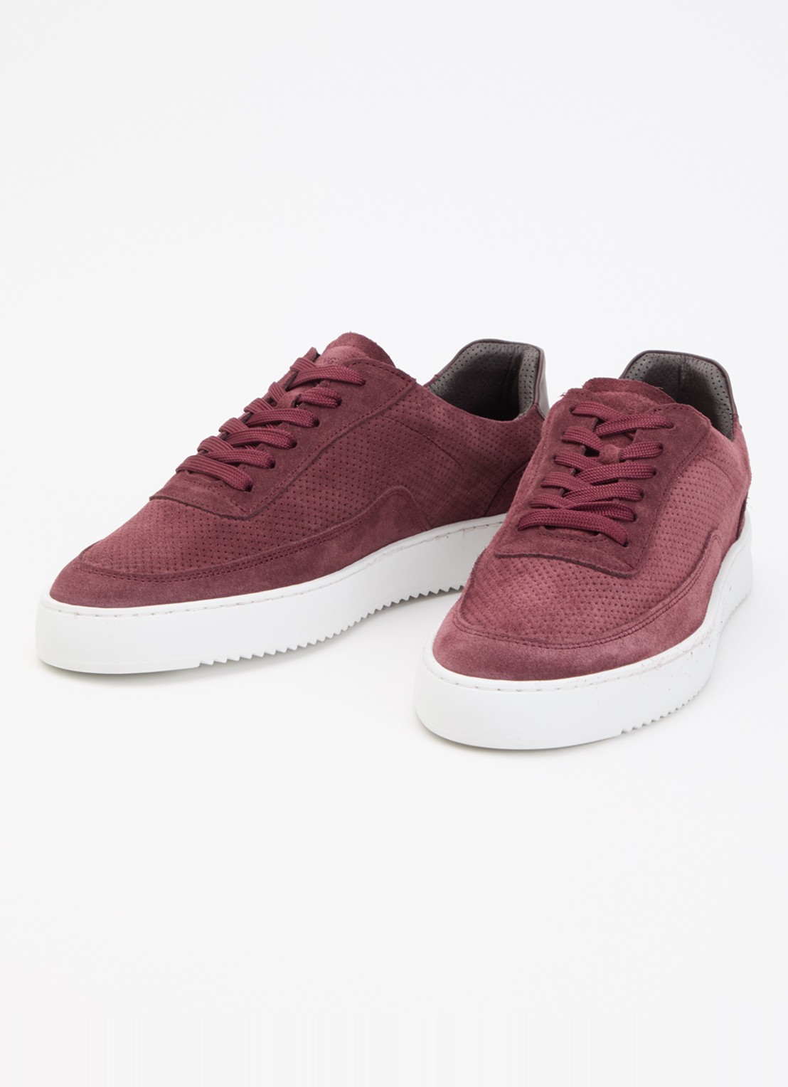 Filling Pieces Mondo Perforated sneaker van suède - detail 2 bordeauxrood