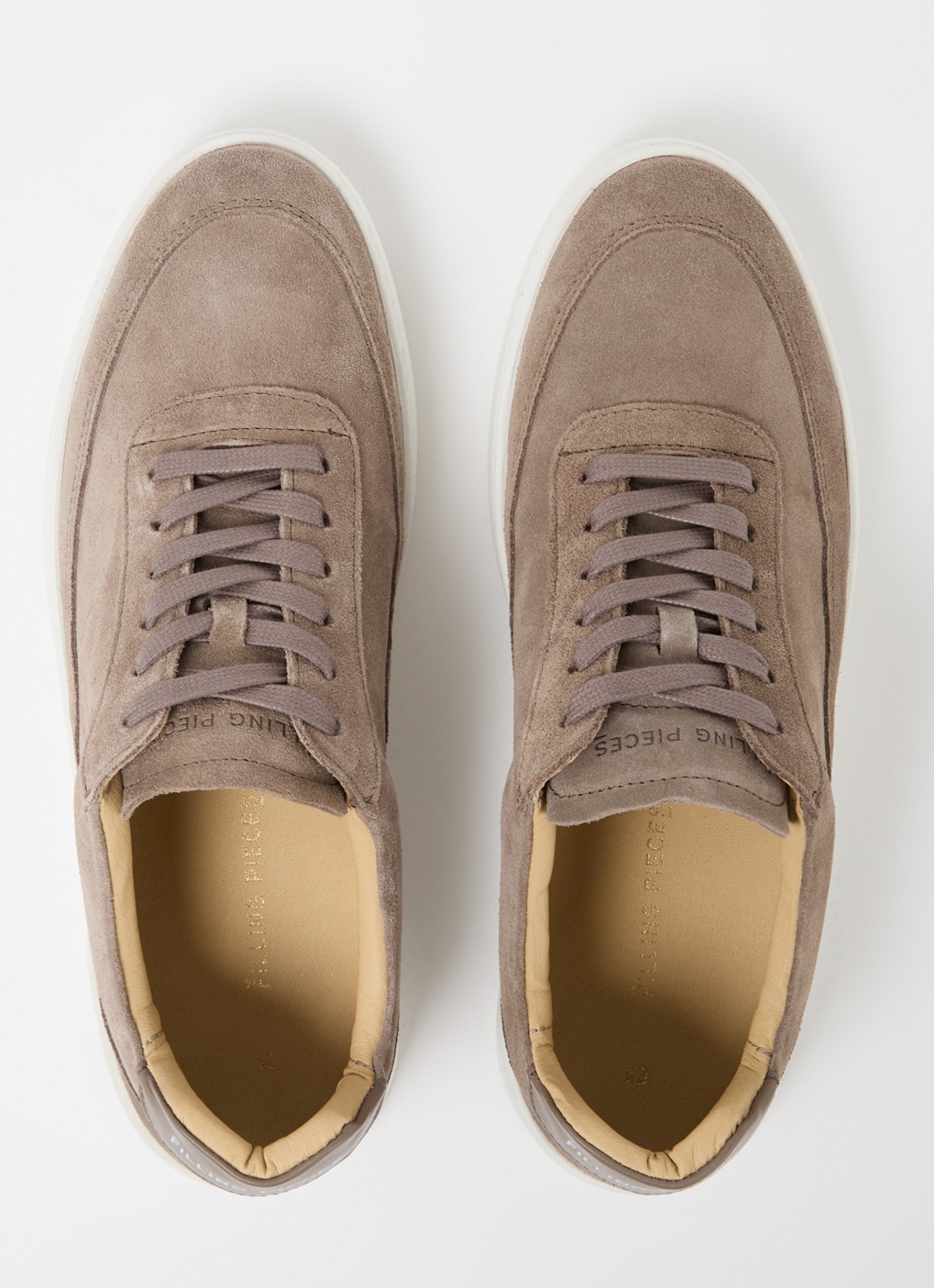 Filling Pieces Mondo sneaker van suède  - detail 5 zand