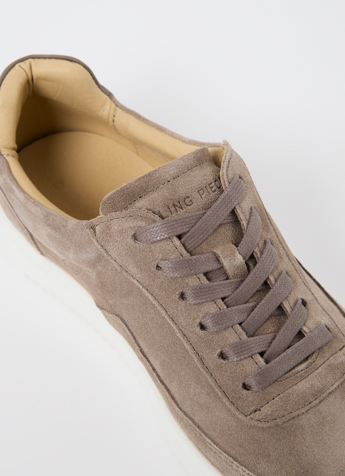 Filling Pieces Mondo sneaker van suède  - detail 7 zand