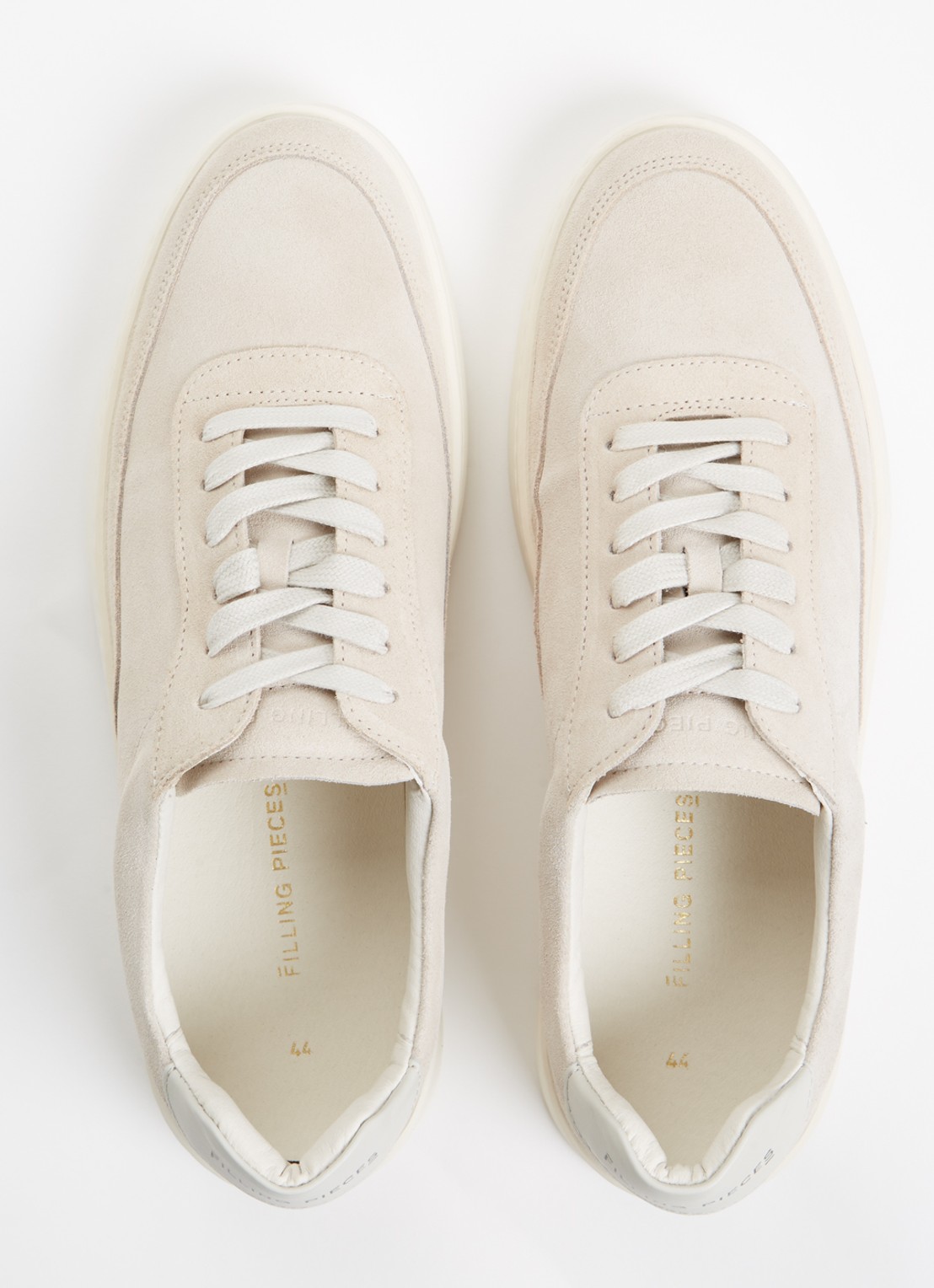 Filling Pieces Mondo sneaker van suède - detail 2 beige