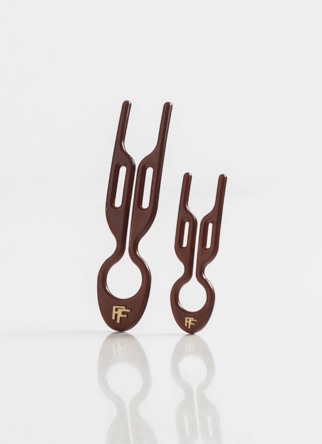 Fiona Franchimon Nº 1 Hairpin Petite - detail 2 bruin