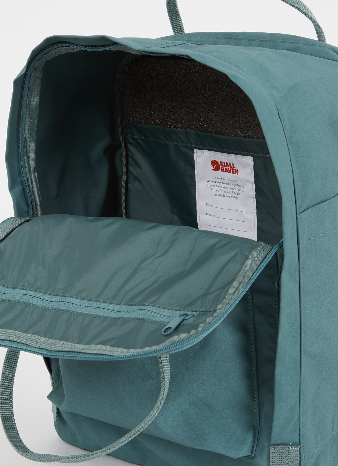 Fjällräven Kånken rugzak met 17 inch laptopvak  - detail 3 zeegroen