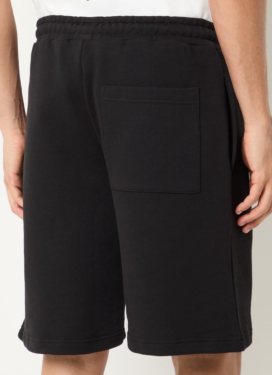 FLÂNEUR Aeronautique straight fit korte joggingbroek met logo - achterkant zwart