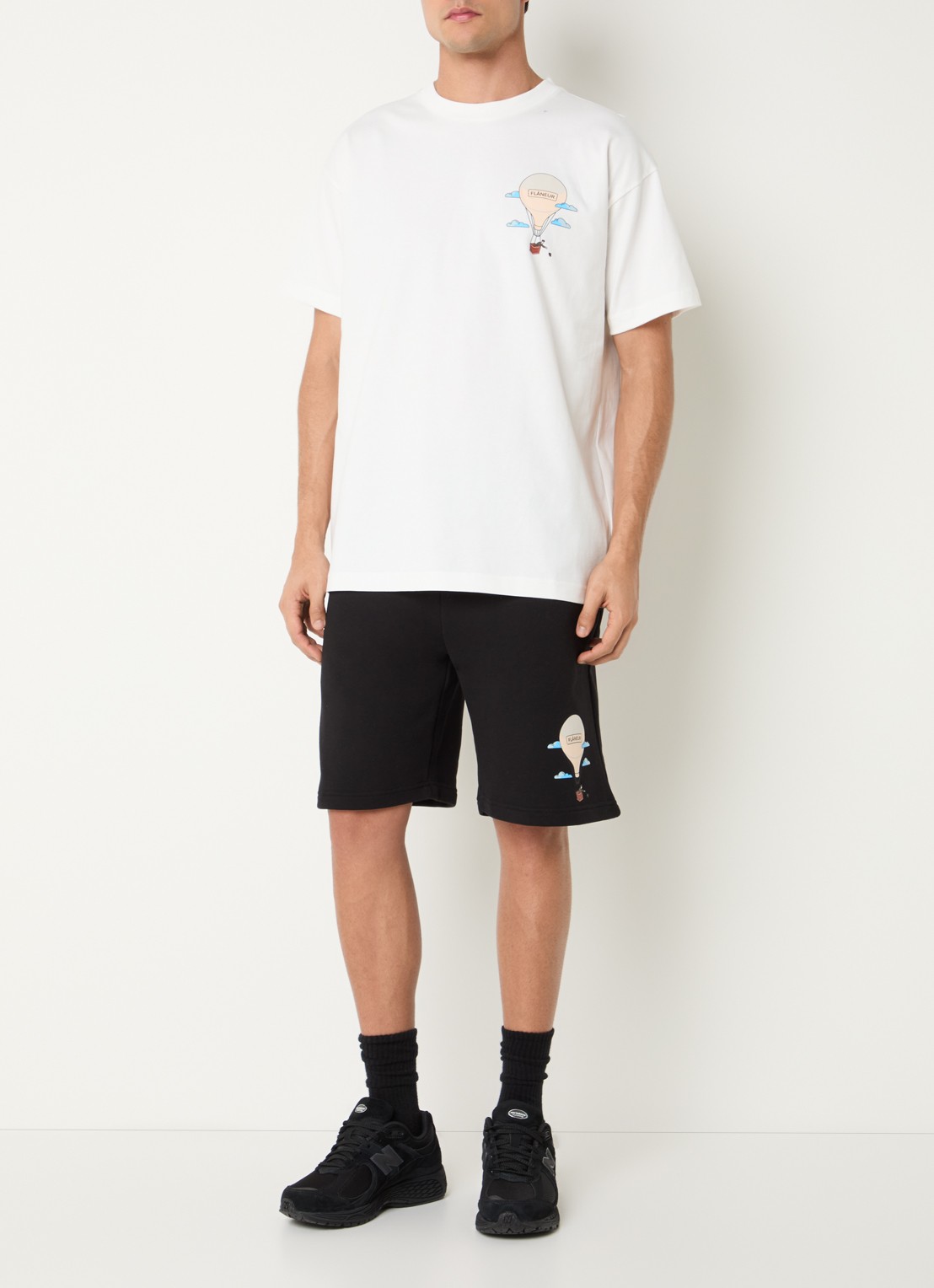 FLÂNEUR Aeronautique T-shirt met logo- en backprint - voorkant 4 wit