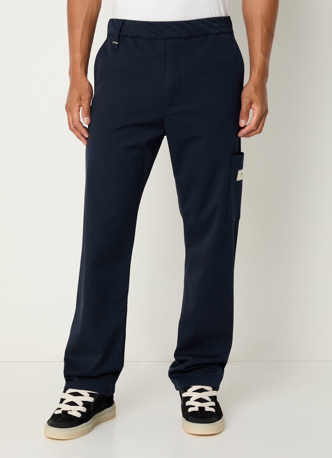 FLÂNEUR Atelier loose fit pantalon met opgestikte zak - detail 4 donkerblauw