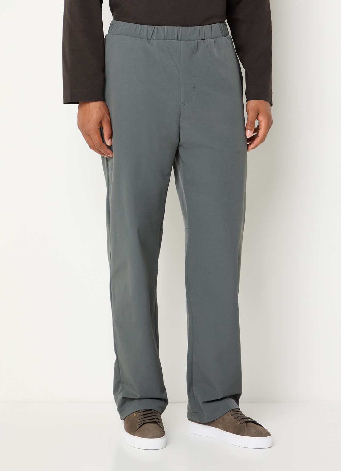 FLÂNEUR Badge straight fit broek met steekzakken - detail 2 grijs