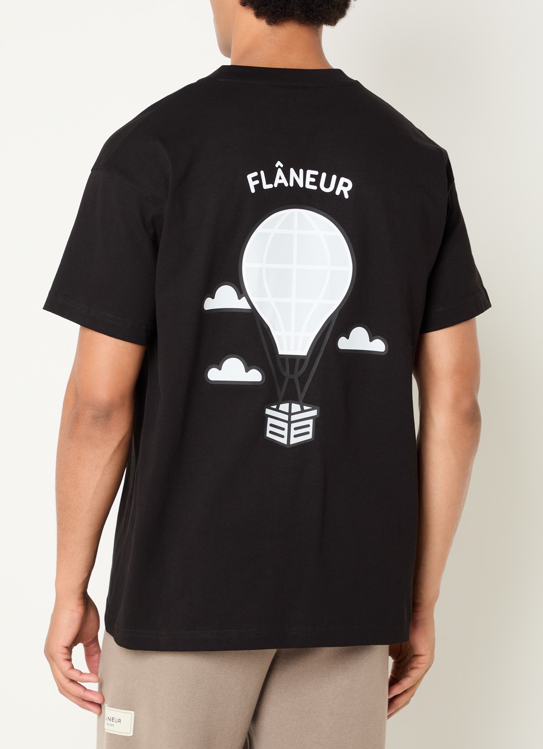 FLÂNEUR Balloon T-shirt met logo- en backprint - detail zwart