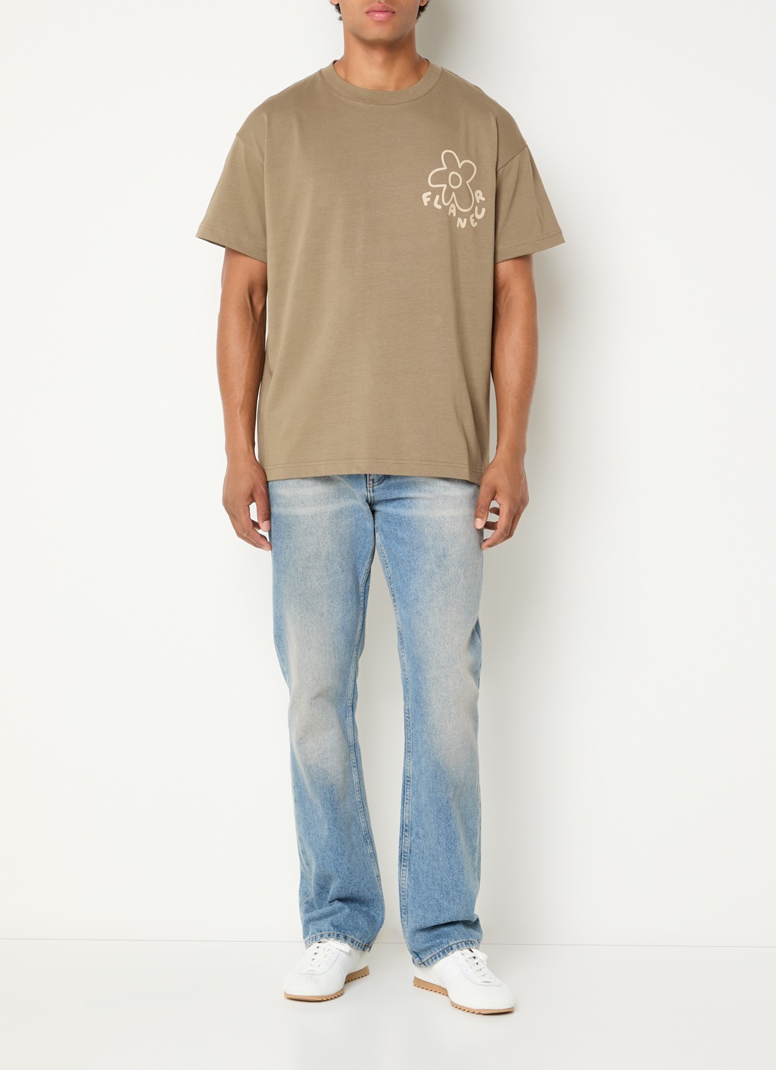 FLÂNEUR Blossom T-shirt met logo- en backprint - voorkant 4 bruin