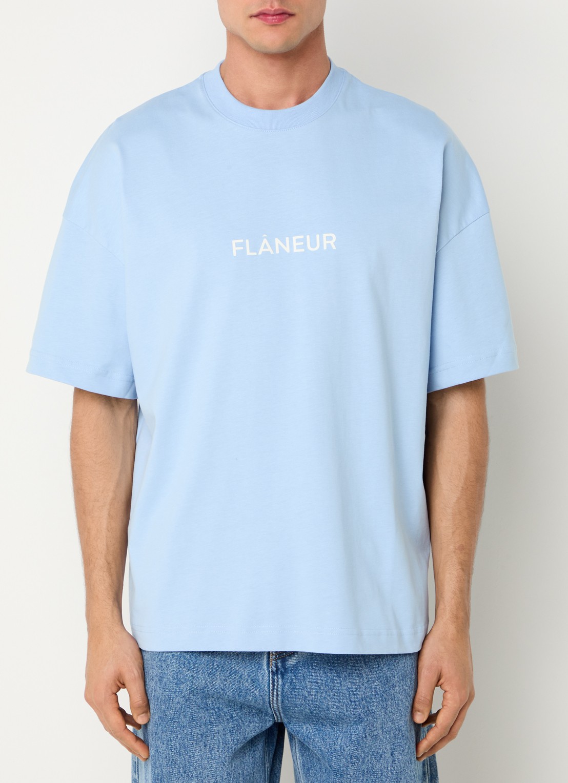 FLÂNEUR Box T-shirt met logoprint - detail 3 lichtblauw