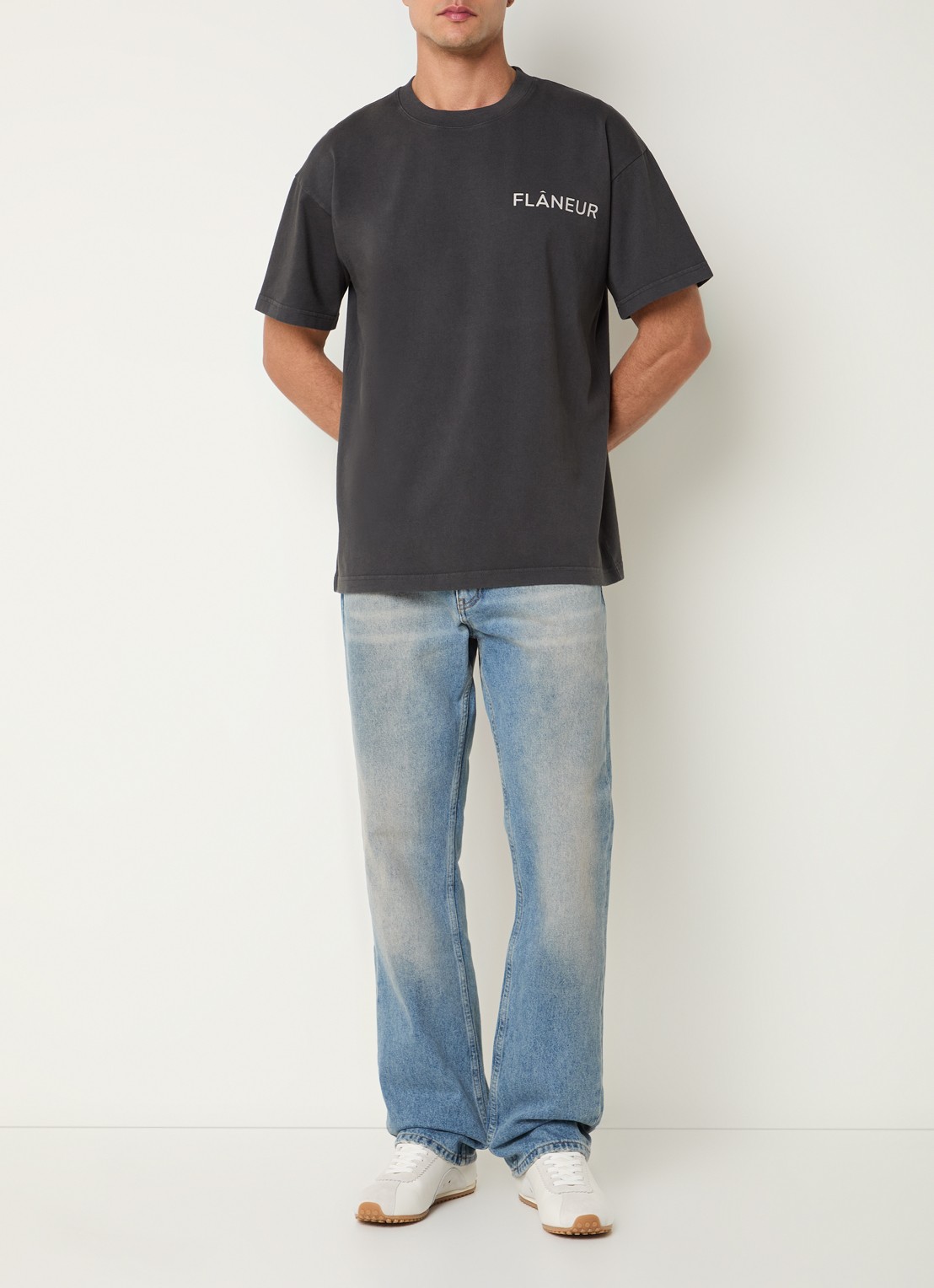 FLÂNEUR Double T-shirt met logo- en backprint - voorkant 3 donkergrijs