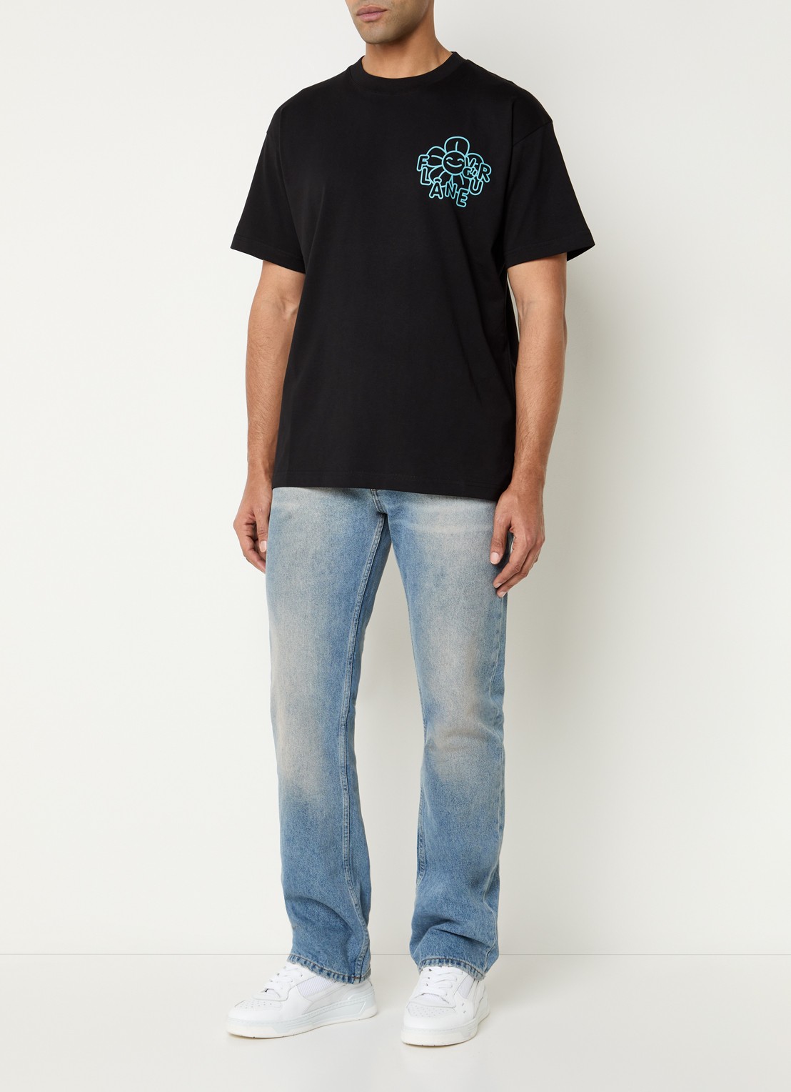 FLÂNEUR Happy Flower T-shirt met logo- en backprint - voorkant 2 zwart