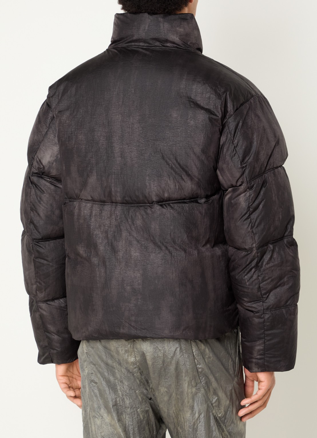 FLÂNEUR Logo puffer jack met opstaande kraag en steekzakken - achterkant 2 zwart