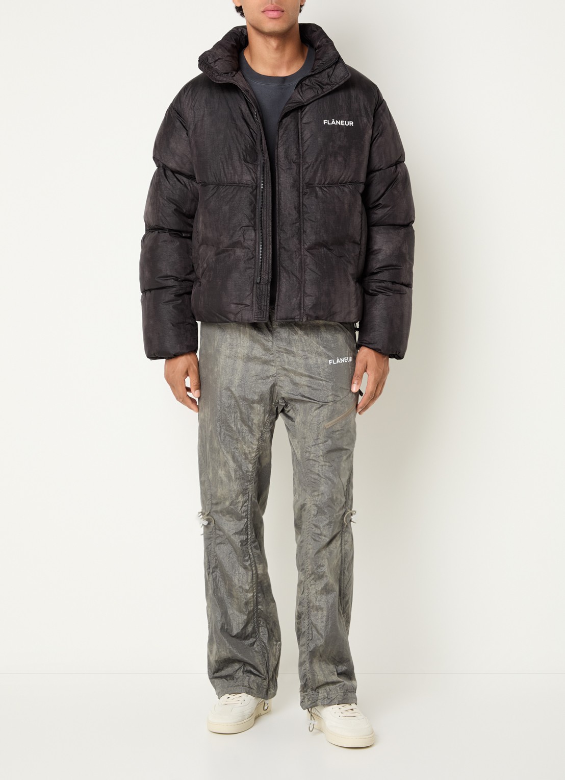 FLÂNEUR Logo puffer jack met opstaande kraag en steekzakken - voorkant 4 zwart