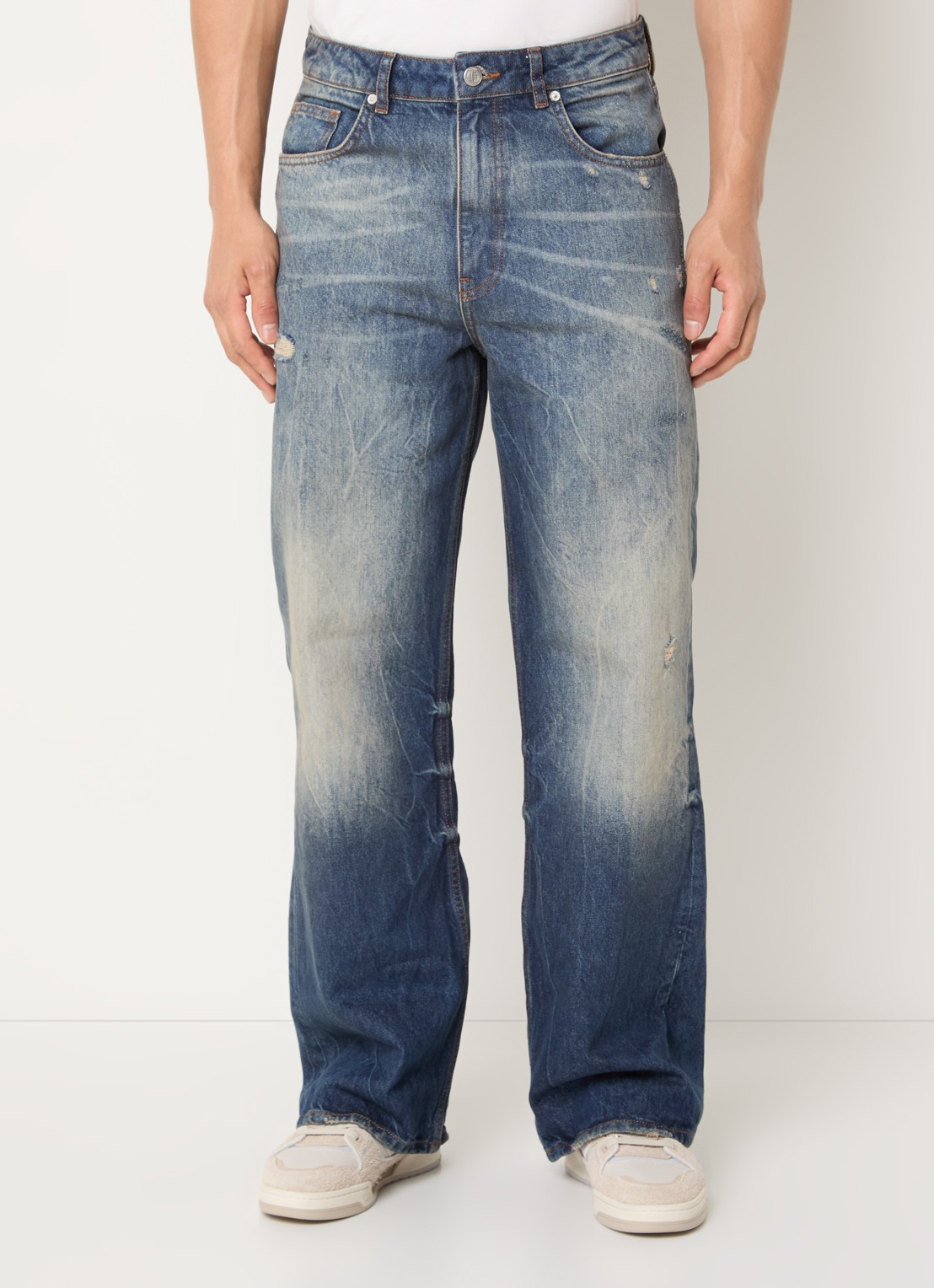 FLÂNEUR Loose fit jeans met donkere wassing - detail 3 beige