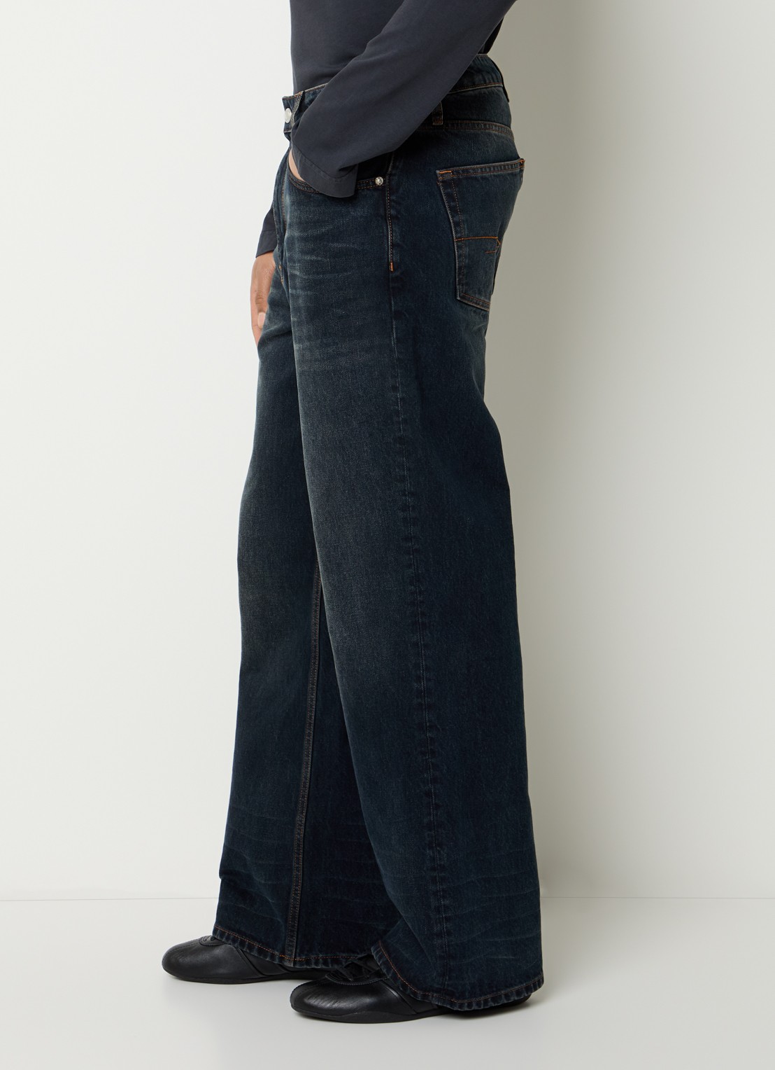 FLÂNEUR Loose fit jeans met donkere wassing - detail 5 indigo