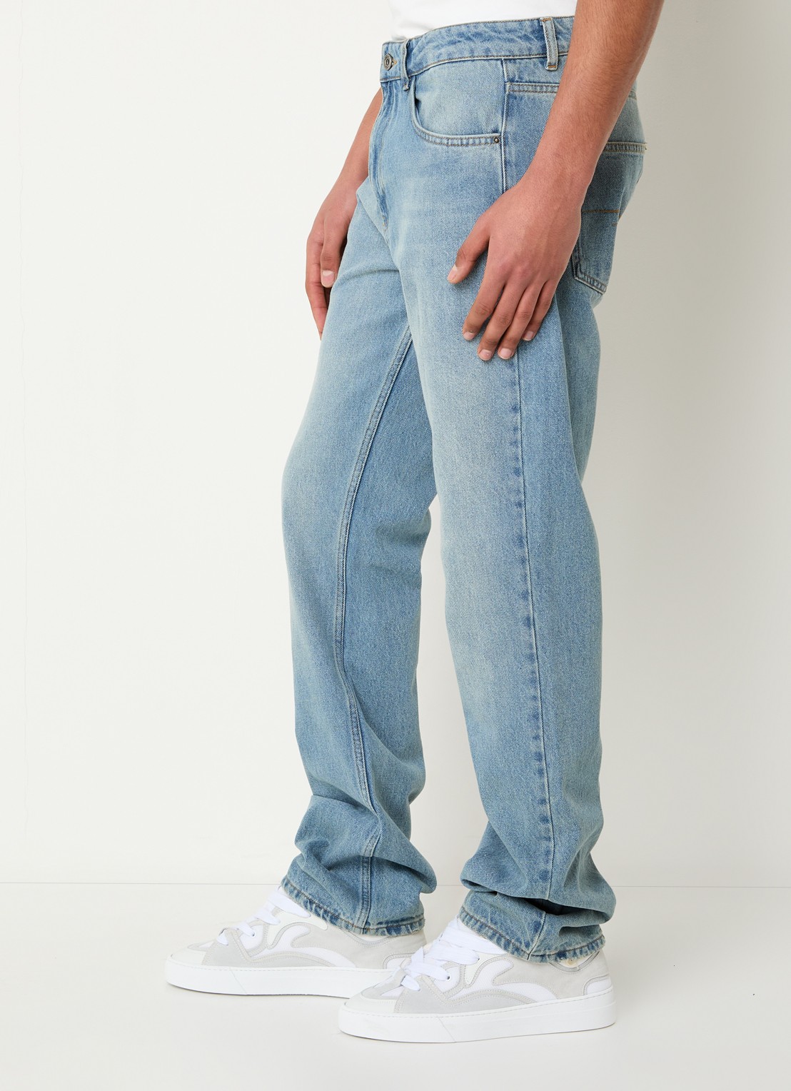 FLÂNEUR Loose fit jeans met lichte wassing - detail 2 indigo