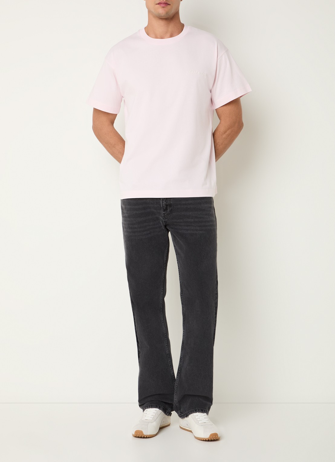 FLÂNEUR Signature T-shirt met logo - voorkant 4 lichtroze
