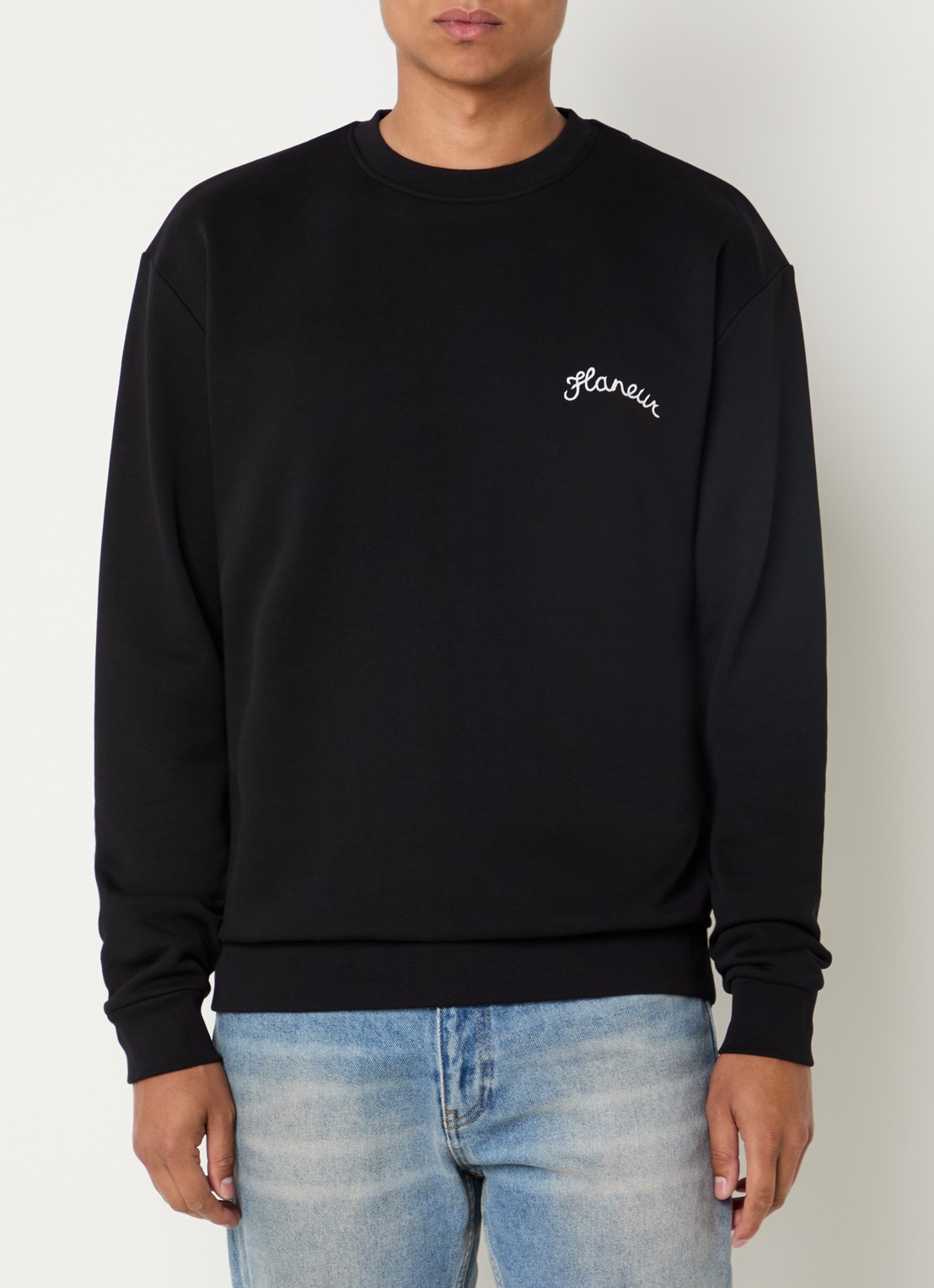 FLÂNEUR Sweater met logoborduring - detail zwart