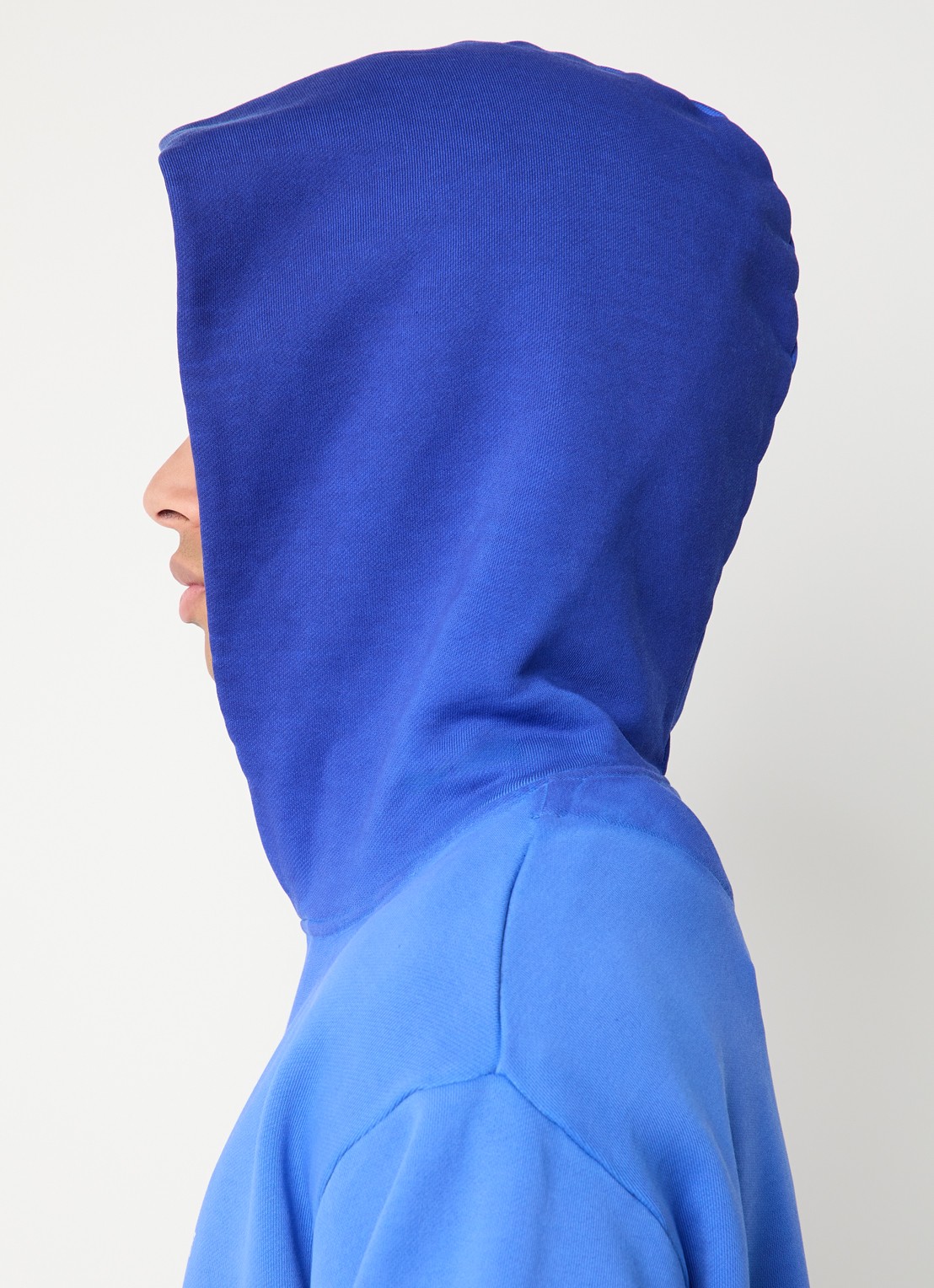 FLÂNEUR With You hoodie met logoprint - detail 2 kobaltblauw