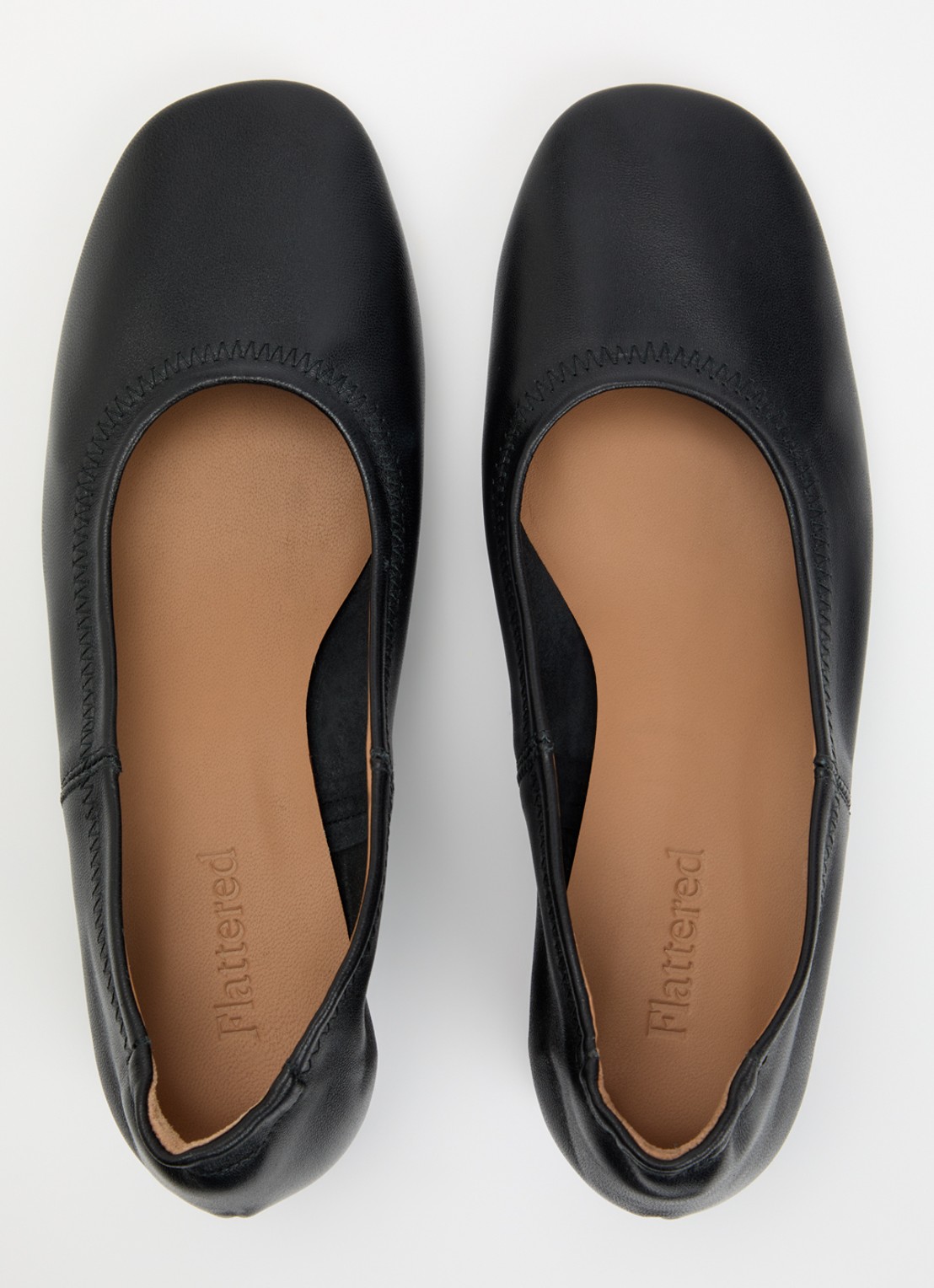 Flattered Zac pump van lamsleer - detail 3 zwart