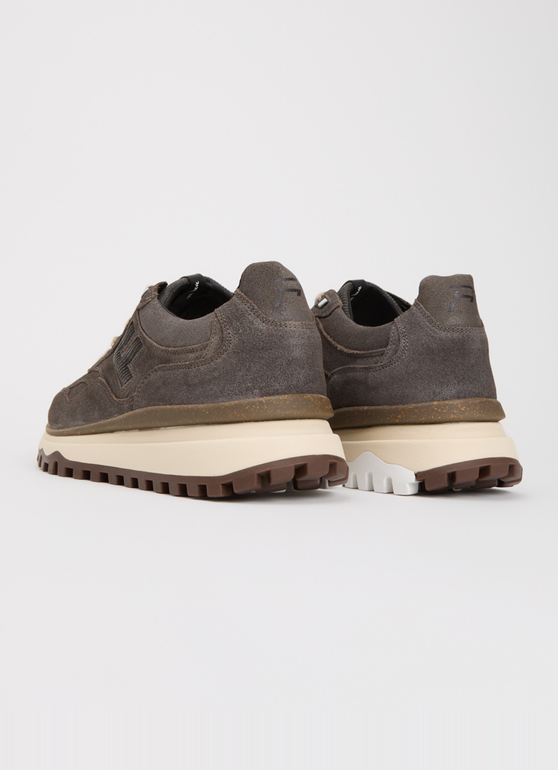 Floris van Bommel De Gripper 01.42 sneaker van nubuck - achterkant 4 taupe