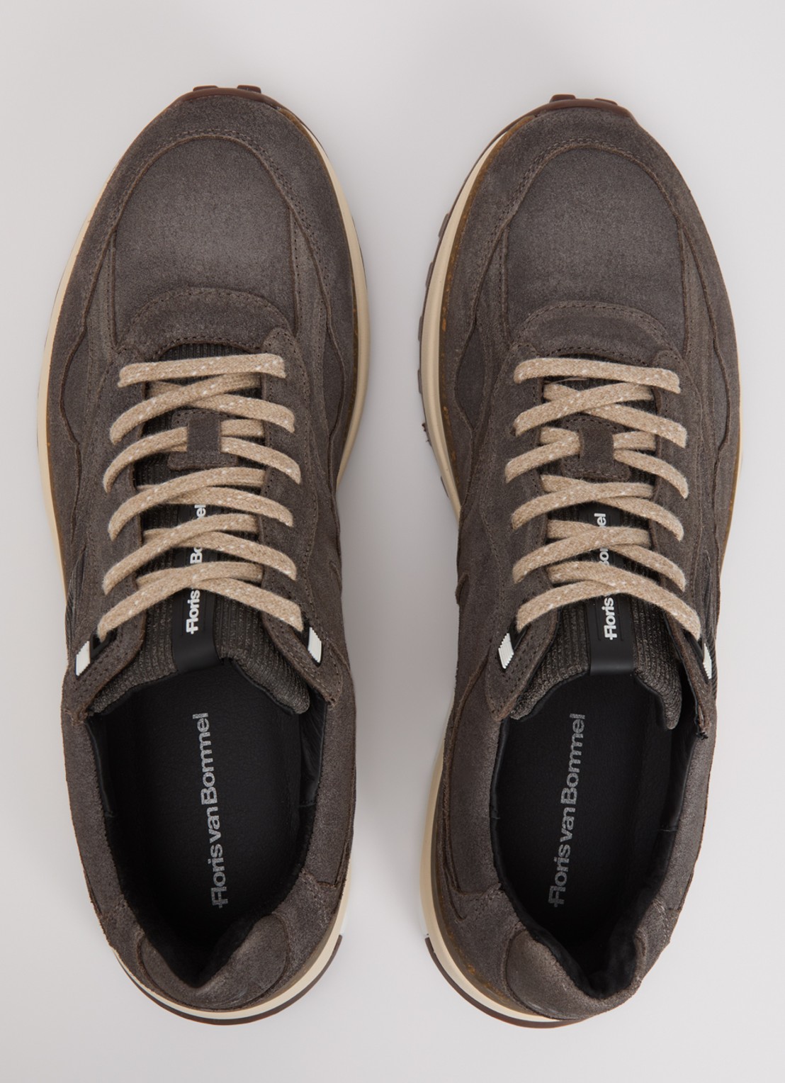 Floris van Bommel De Gripper 01.42 sneaker van nubuck - detail 2 taupe