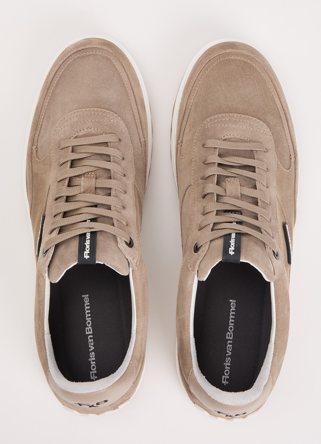 Floris van Bommel De Kupster 05.24 sneaker van leer - detail 4 donkerbeige