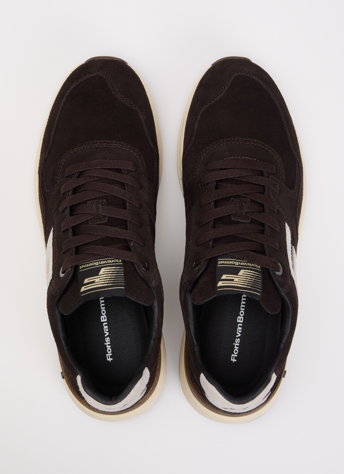 Floris van Bommel De Trikker 05.00 sneaker van suède - detail 2 donkerbruin