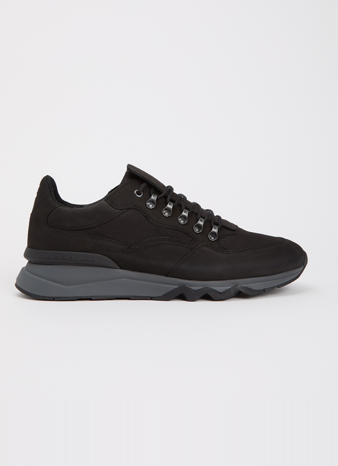 Floris van Bommel De Zager 01.26 sneaker van nubuck - voorkant zwart